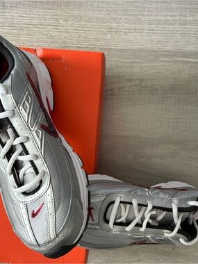 Nike Silver and Red Running Sneakers size 10 AT-5/79.  BNWT